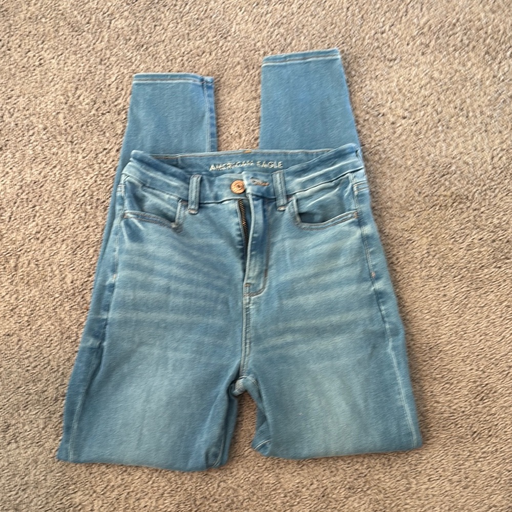 American Eagle Outfitters Women's Light Blue High Rise Jeans